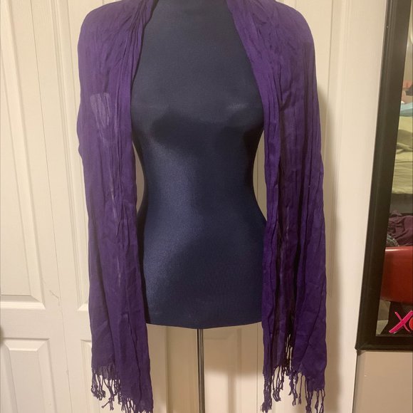 Two Beautiful Casual Wear Scarves/Wraps [2 FOR 1] - Picture 2 of 10